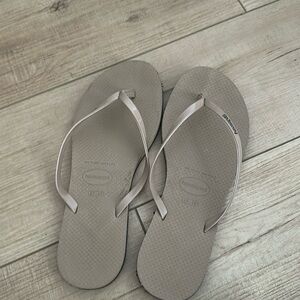 Havaianas flip flops